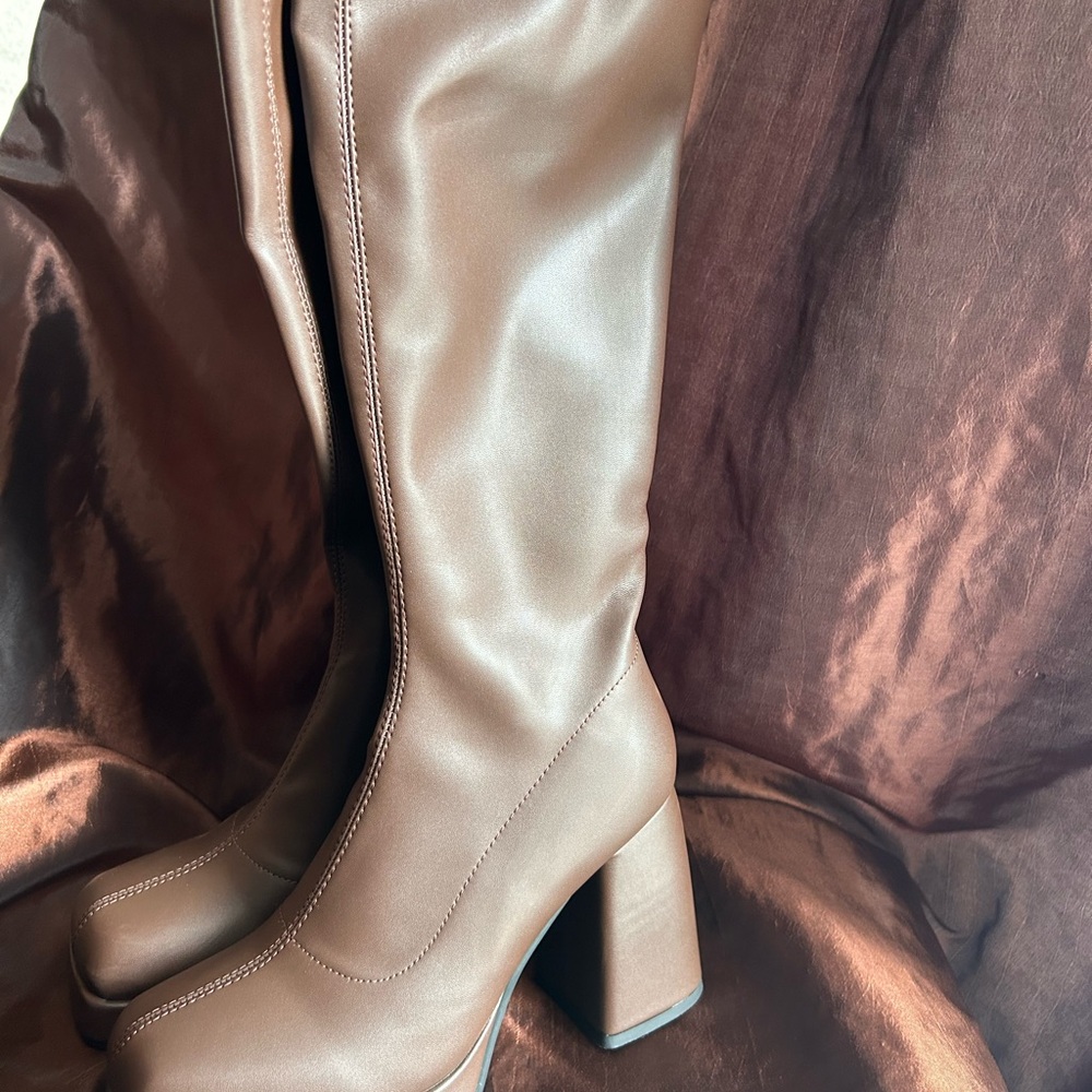 Brown Knee-High Women's Boots - Picture 8 of 11